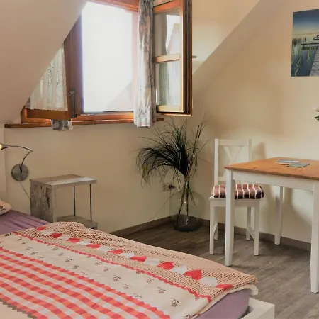 Ins Fischernetz - Maentele 게스트하우스