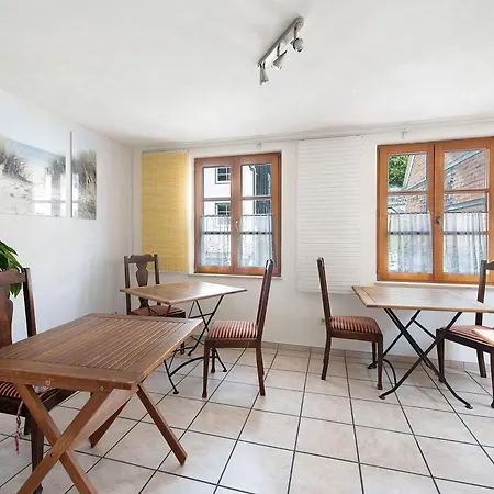Casa de hóspedes Ins Fischernetz - Maentele 3*