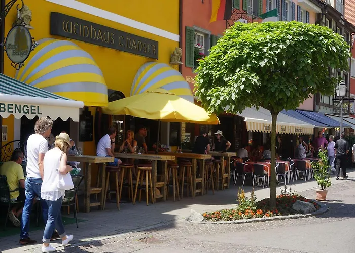 Ins Fischernetz - Maentele Meersburg